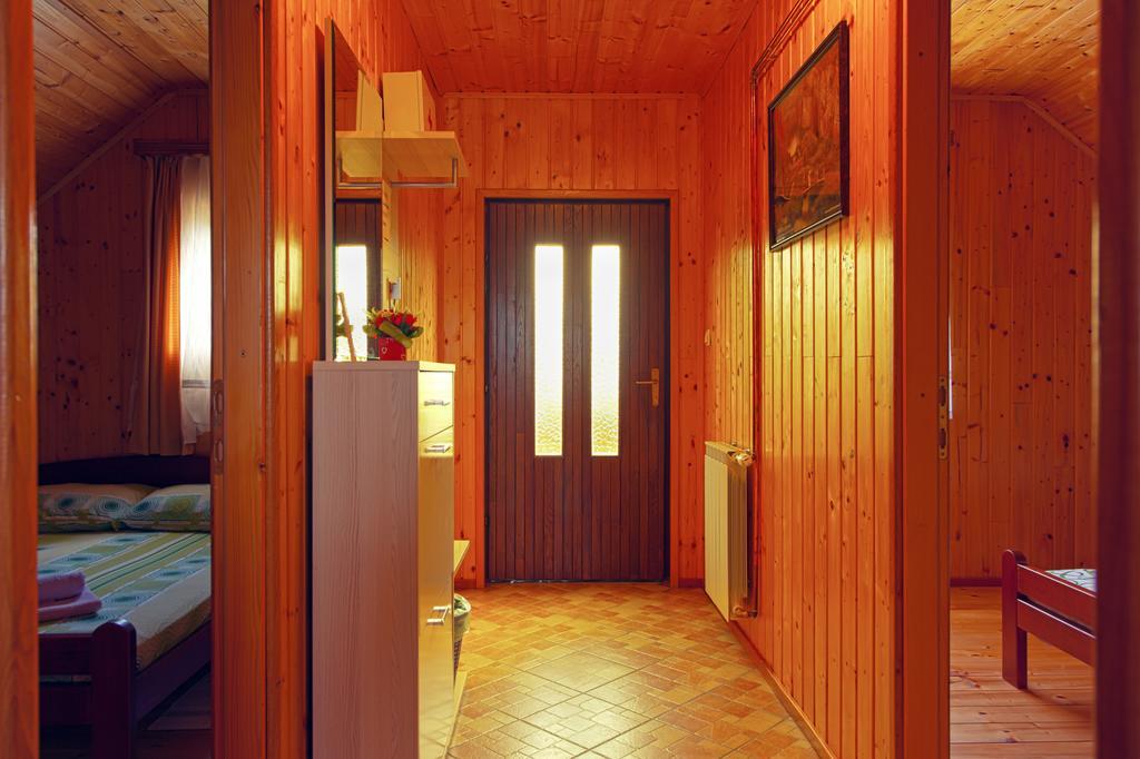 Apartment Ines Smoljanac Exterior foto