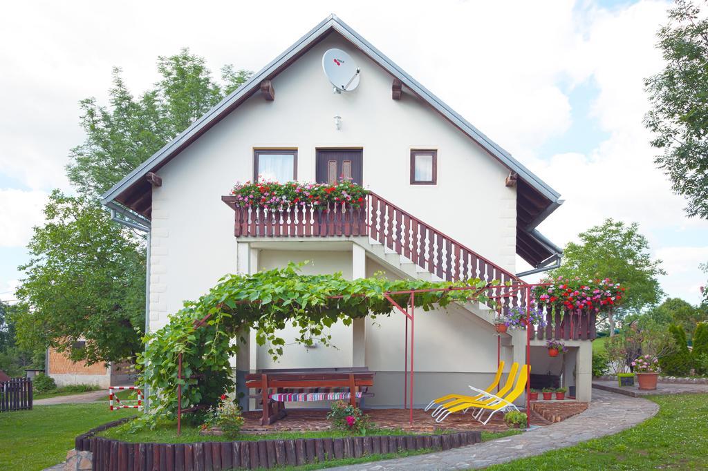 Apartment Ines Smoljanac Exterior foto